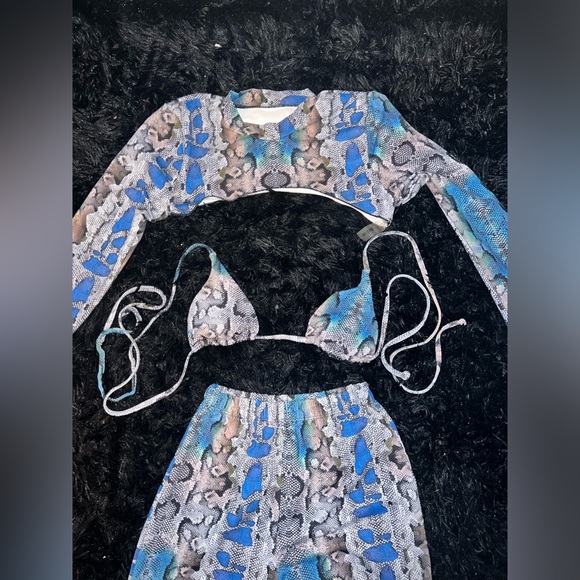 SHEIN 3pc set Snakeskin w/Bikini Top - Picture 4 of 4